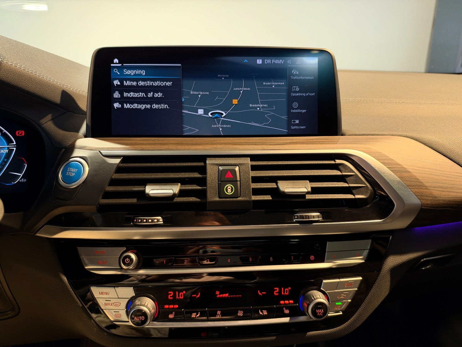 Hvid BMW iX3 fra 2021