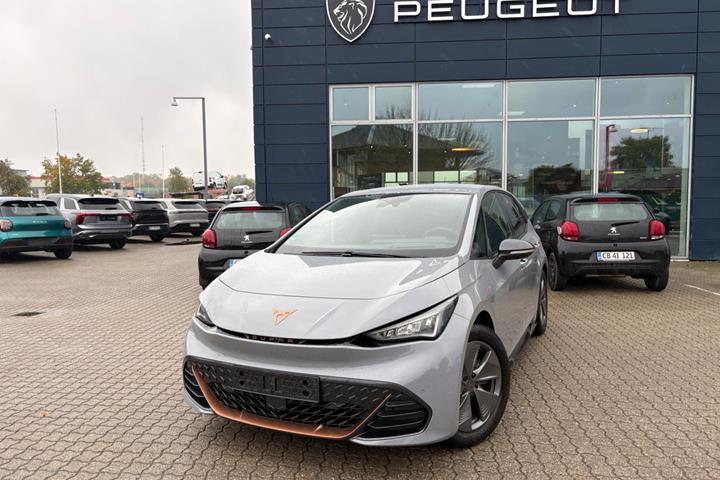 Rød Cupra Born fra 2023