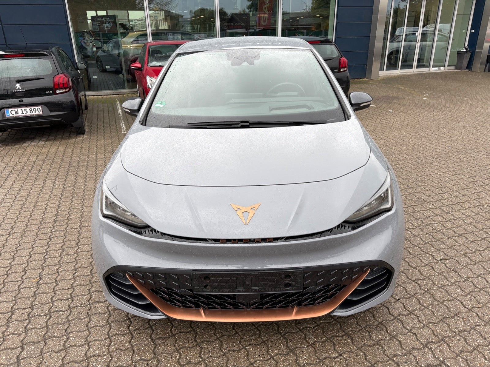 Rød Cupra Born fra 2023