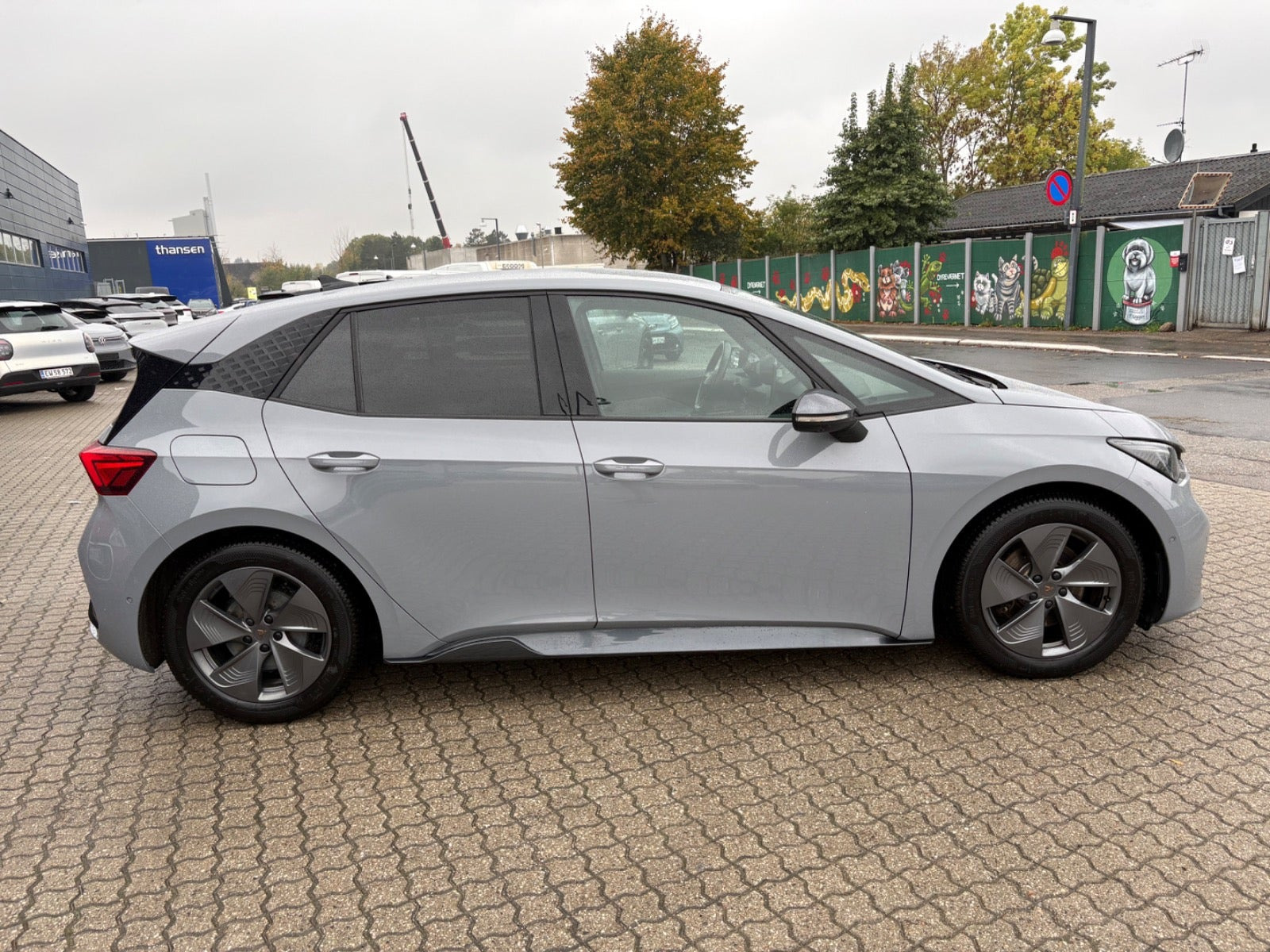 Rød Cupra Born fra 2023