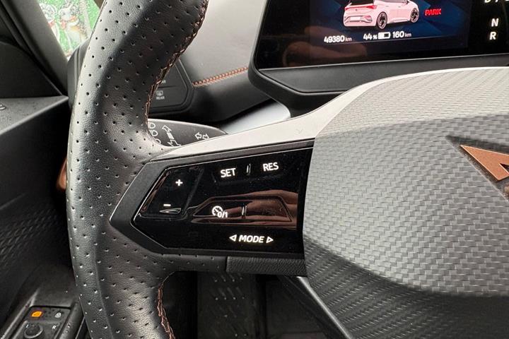 Rød Cupra Born fra 2023
