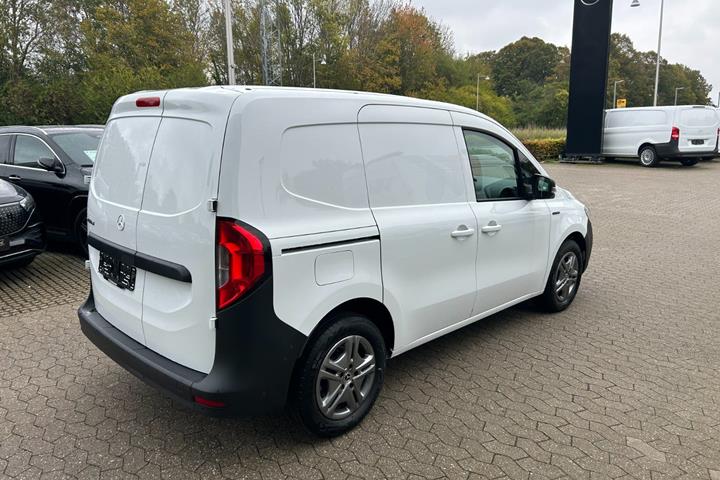 Grøn Mercedes eCitan fra 2026