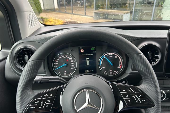 Grøn Mercedes eCitan fra 2026