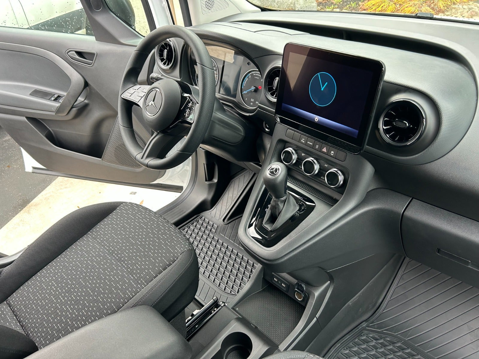 Grøn Mercedes eCitan fra 2026