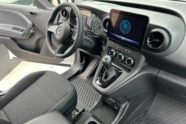 Grøn Mercedes eCitan fra 2026