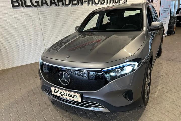 Grå Mercedes EQB250+ fra 2025