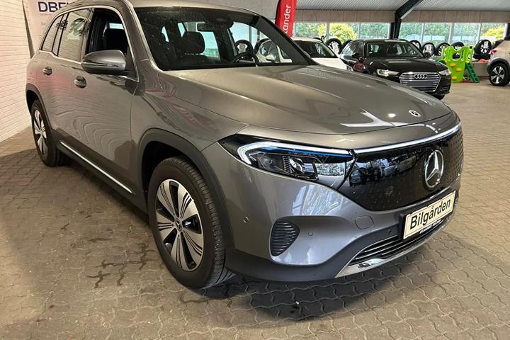 Grå Mercedes EQB250+ fra 2025