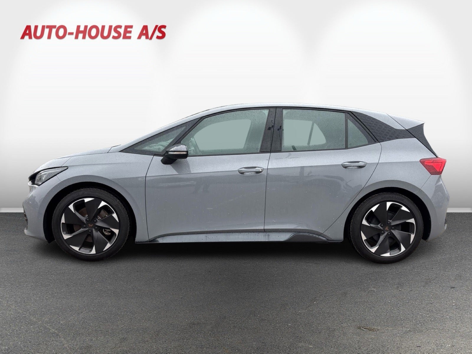 Grå Cupra Born fra 2025