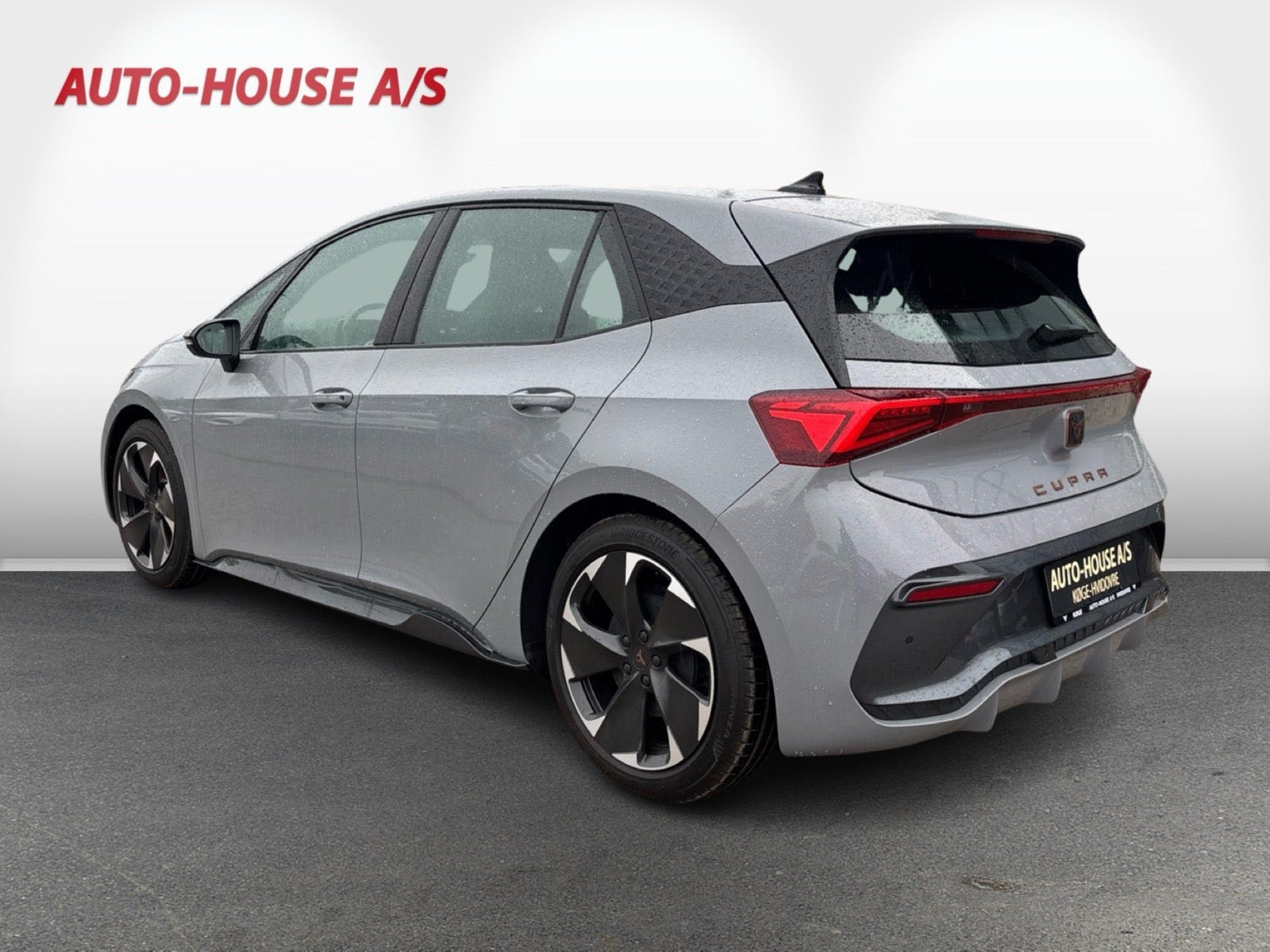 Grå Cupra Born fra 2025