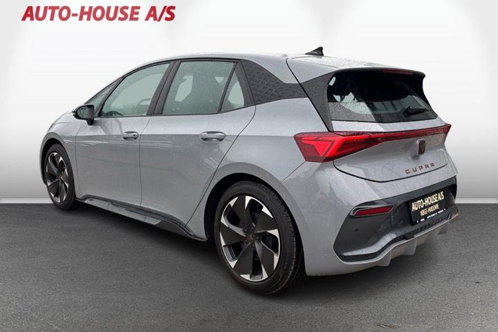 Grå Cupra Born fra 2025