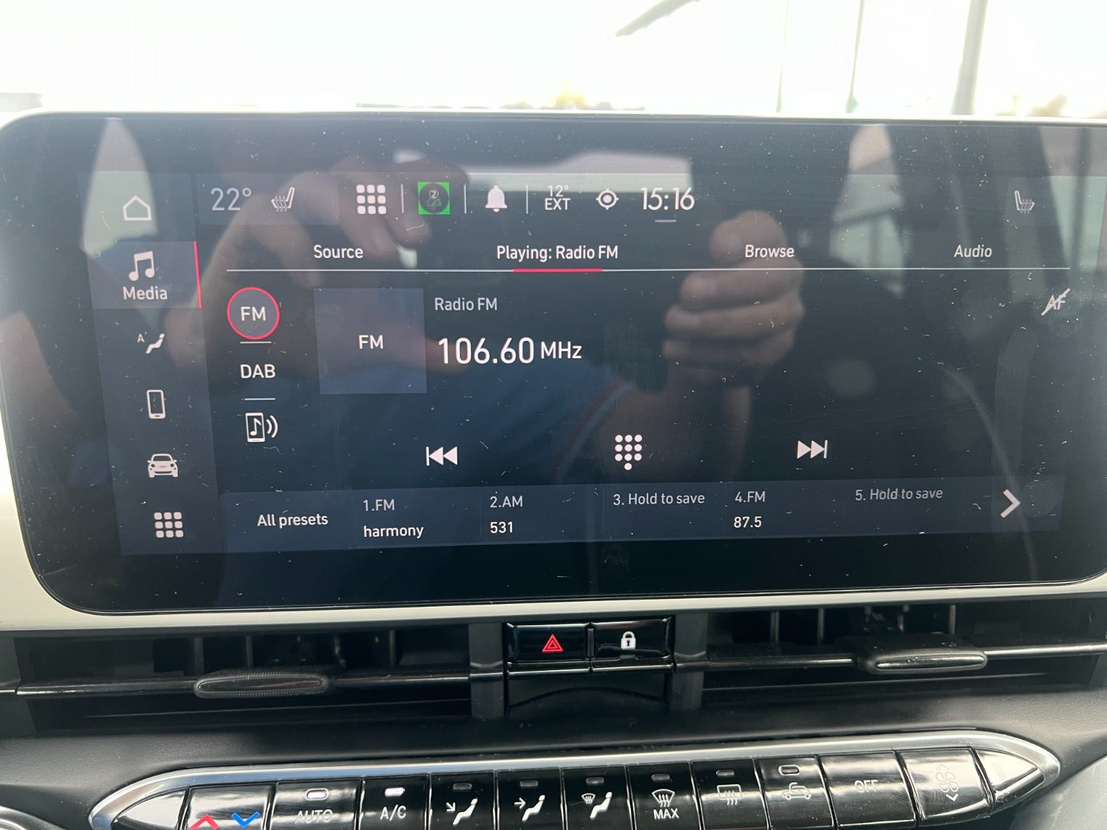 Hvid Fiat 500e fra 2024