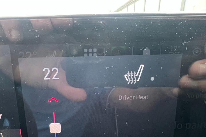 Hvid Fiat 500e fra 2024