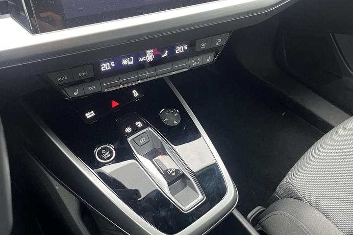 Sort Audi Q4 e-tron fra 2022