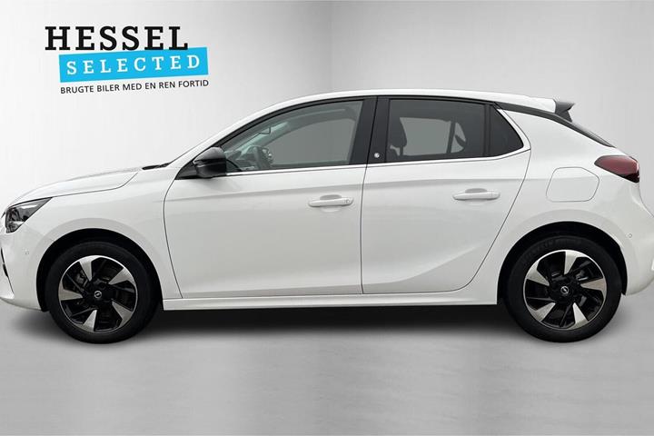 Hvid Opel Corsa-e fra 2024