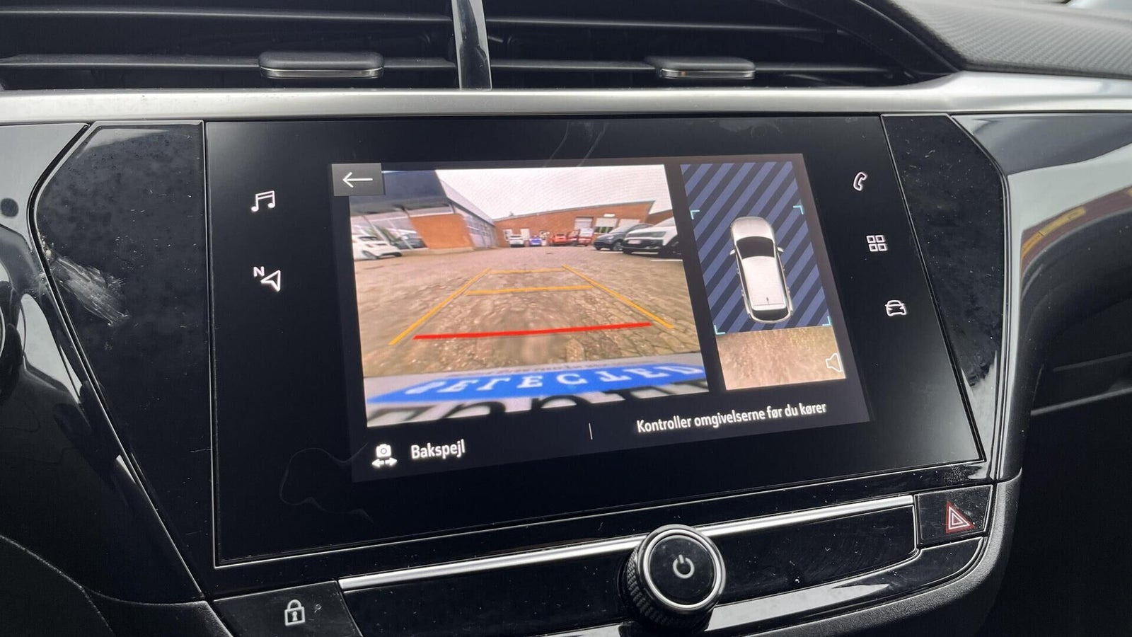 Hvid Opel Corsa-e fra 2024