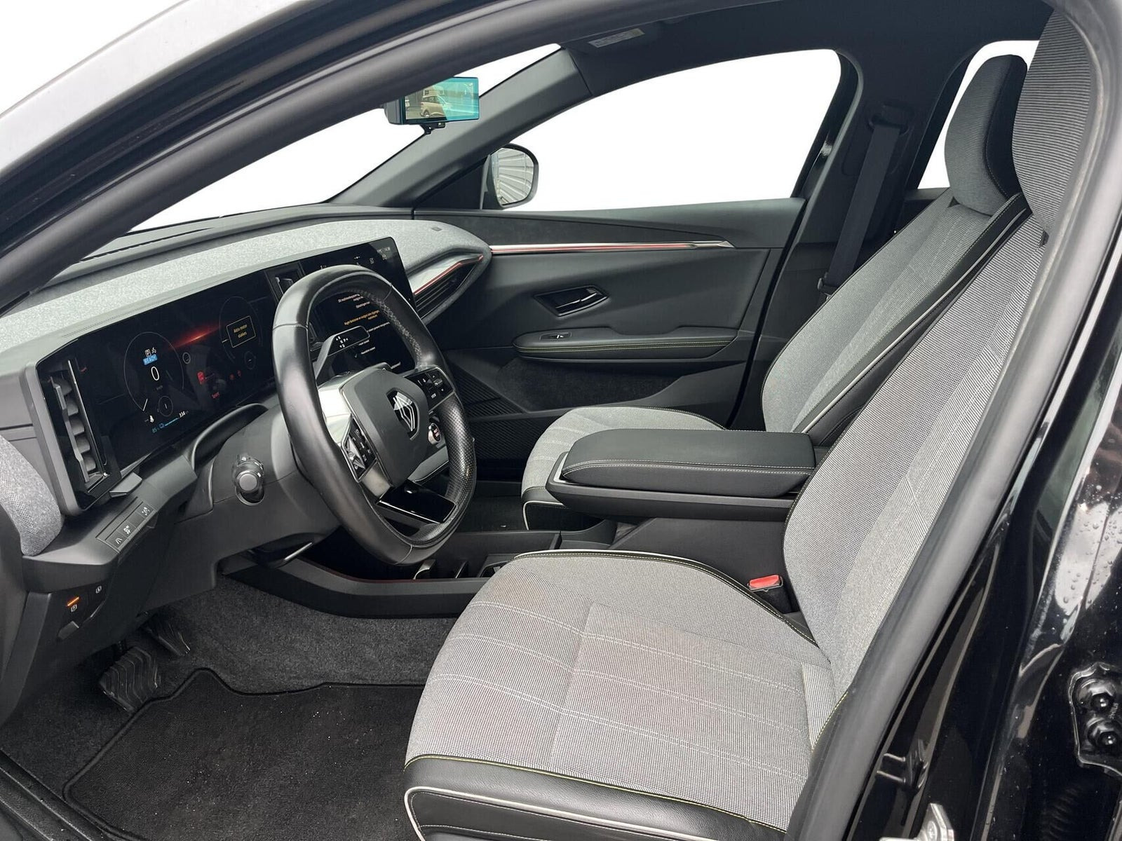 Sort Renault Megane E-Tech fra 2023