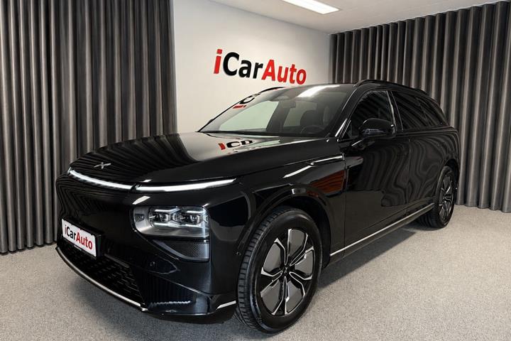 Sort Xpeng G9 fra 2023