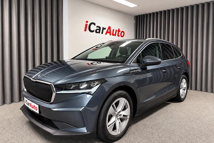 Grå Skoda Enyaq fra 2022 set udefra