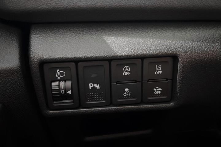 Blå Suzuki S-Cross fra 2025