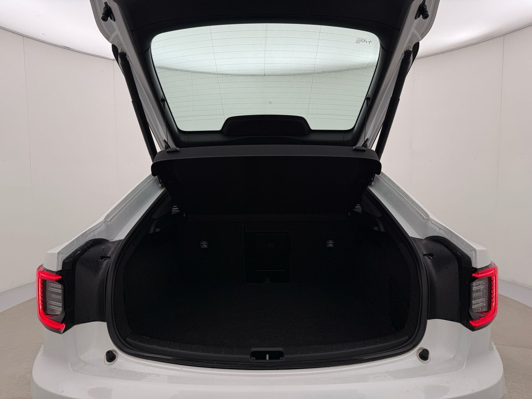 Hvid Polestar 2 fra 2022