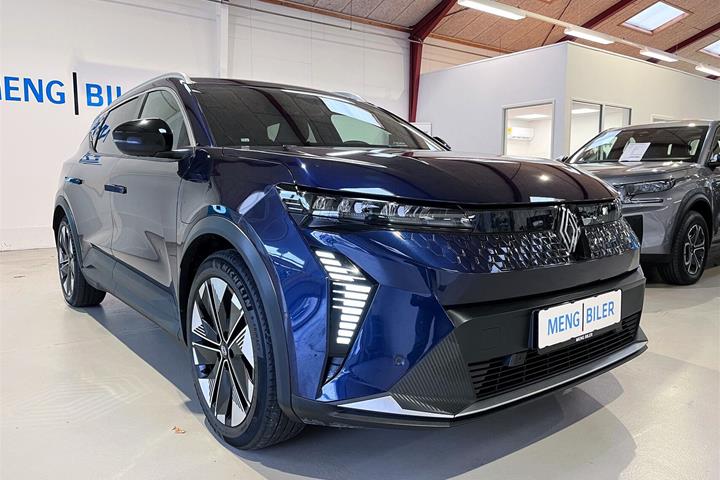 Blå Renault Scénic fra 2024