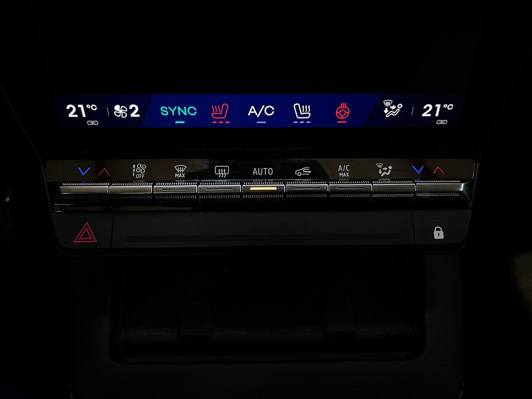 Blå Renault Scénic fra 2024
