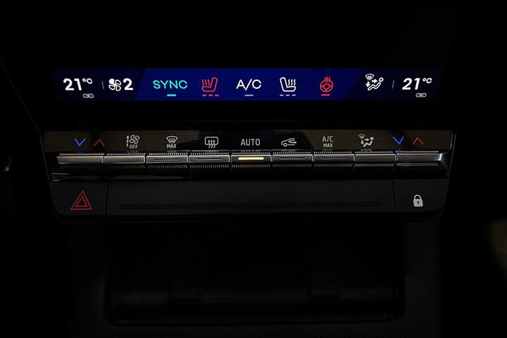 Blå Renault Scénic fra 2024