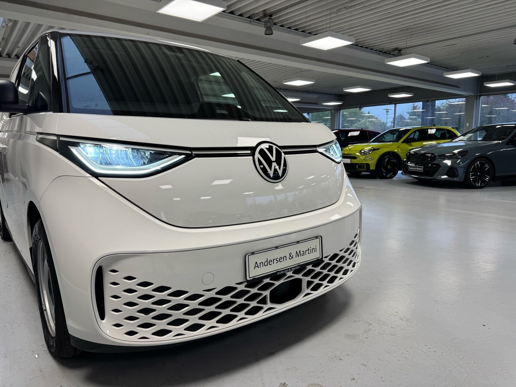 Hvid VW ID.Buzz Cargo fra 2024