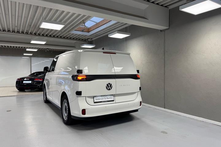 Hvid VW ID.Buzz Cargo fra 2024