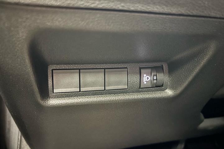 Hvid Fiat 600e fra 2025