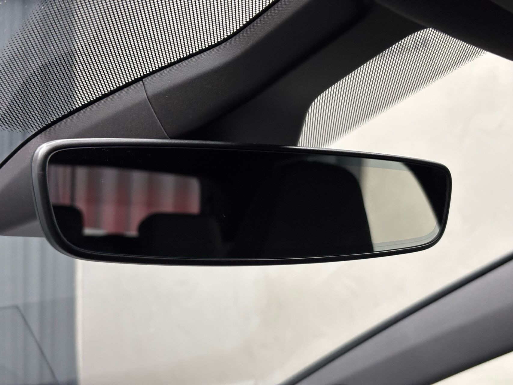 Grå Cupra Born fra 2023