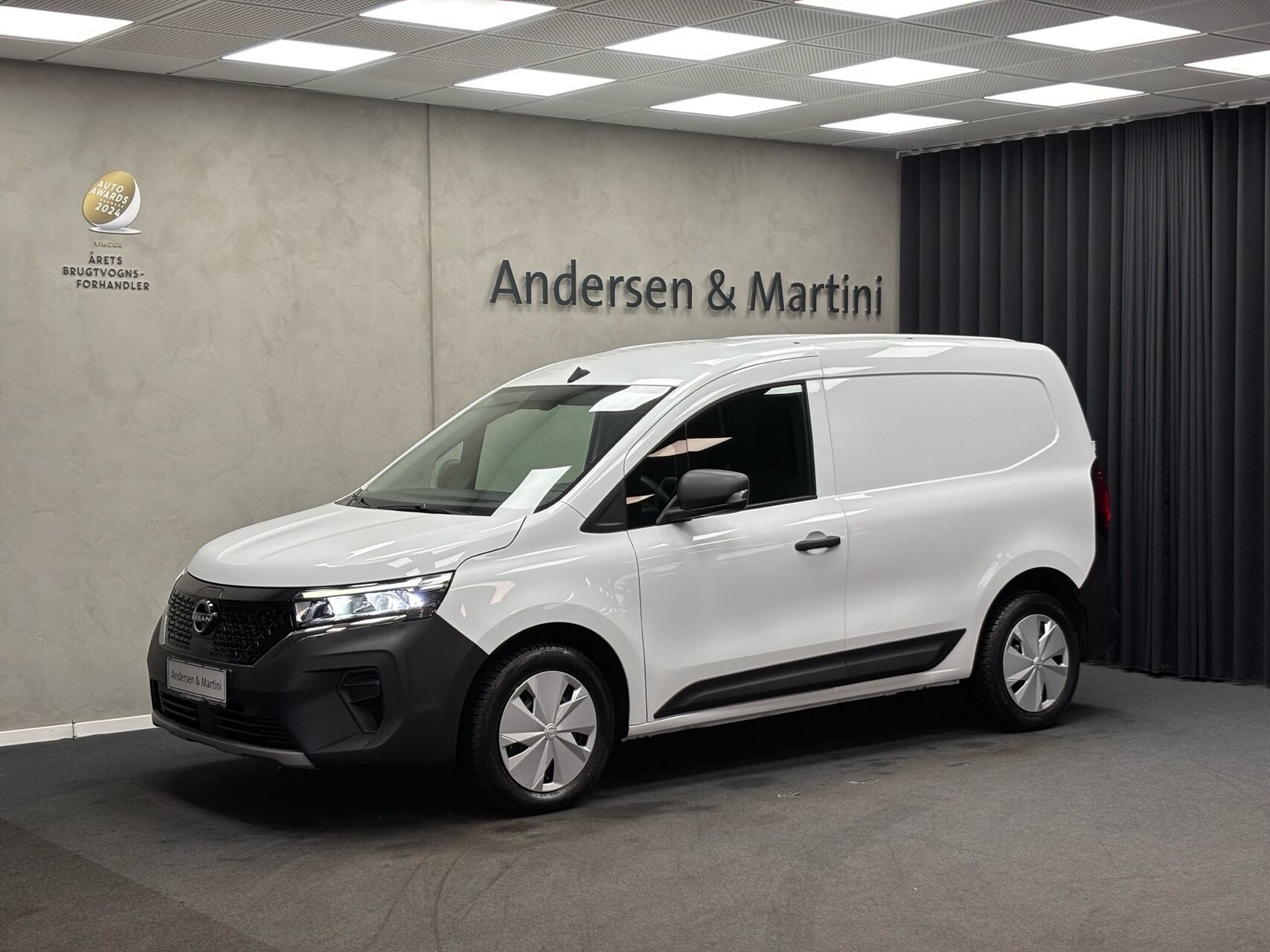 Hvid Nissan Townstar fra 2024