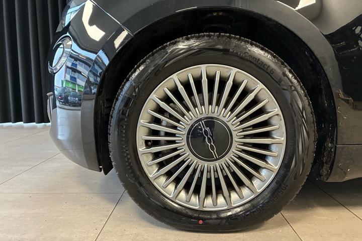 Sort Fiat 500e fra 2023