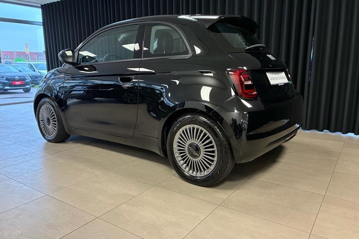 Sort Fiat 500e fra 2023
