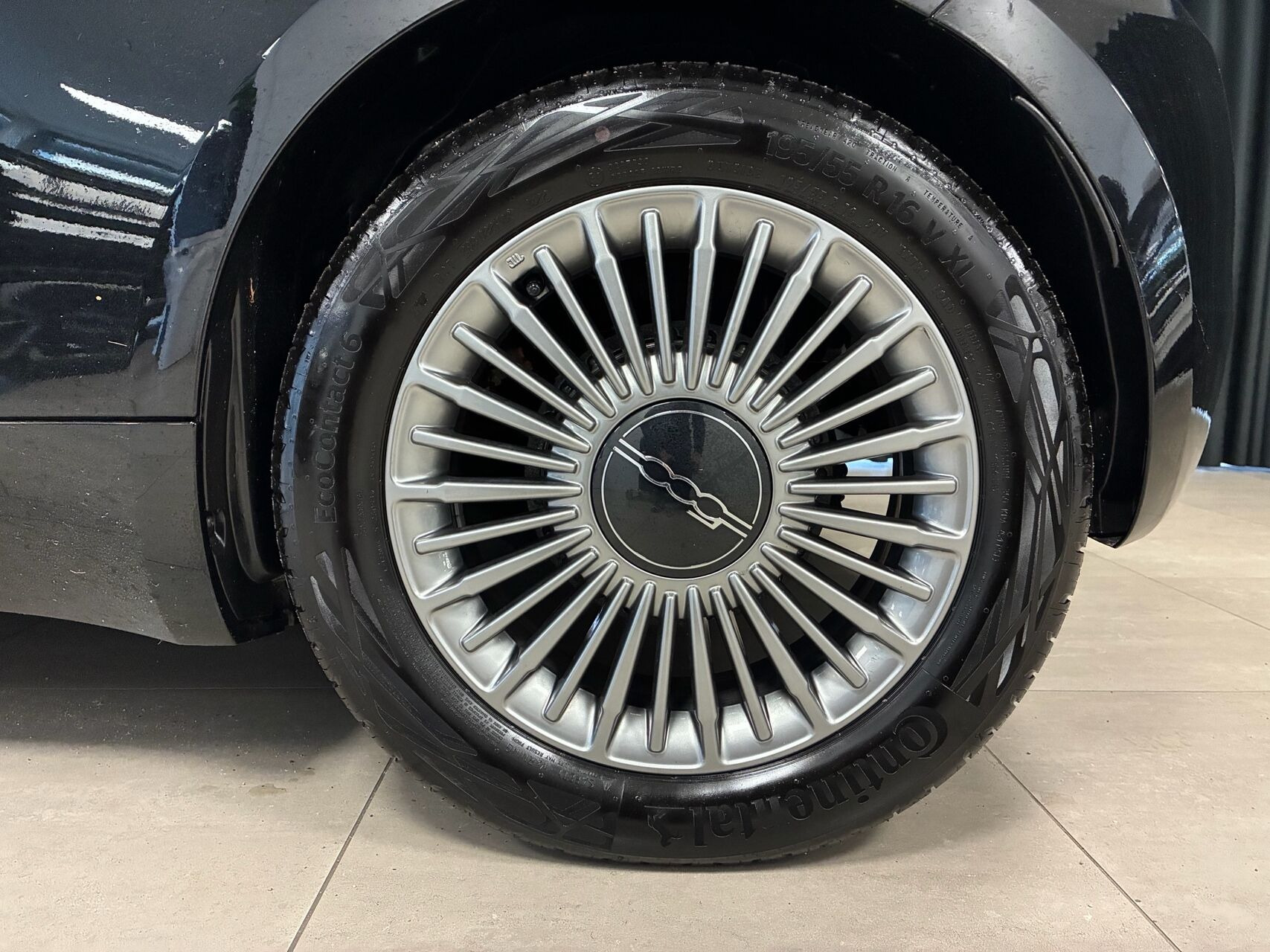 Sort Fiat 500e fra 2023