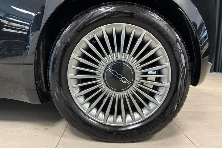 Sort Fiat 500e fra 2023