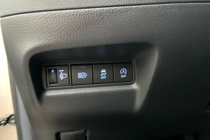 Beige Toyota Aygo X fra 2023