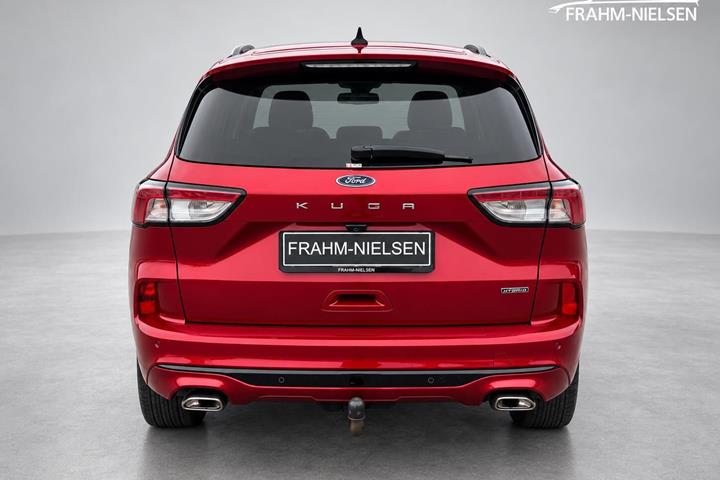 Rød Ford Kuga fra 2021