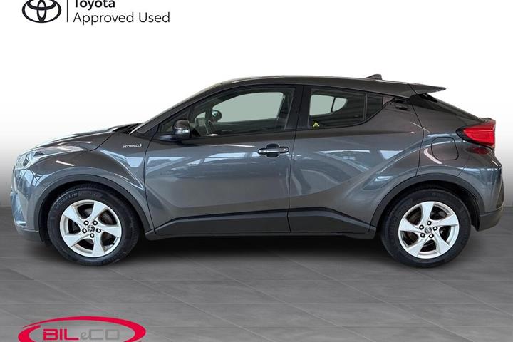 Grå Toyota C-HR fra 2018