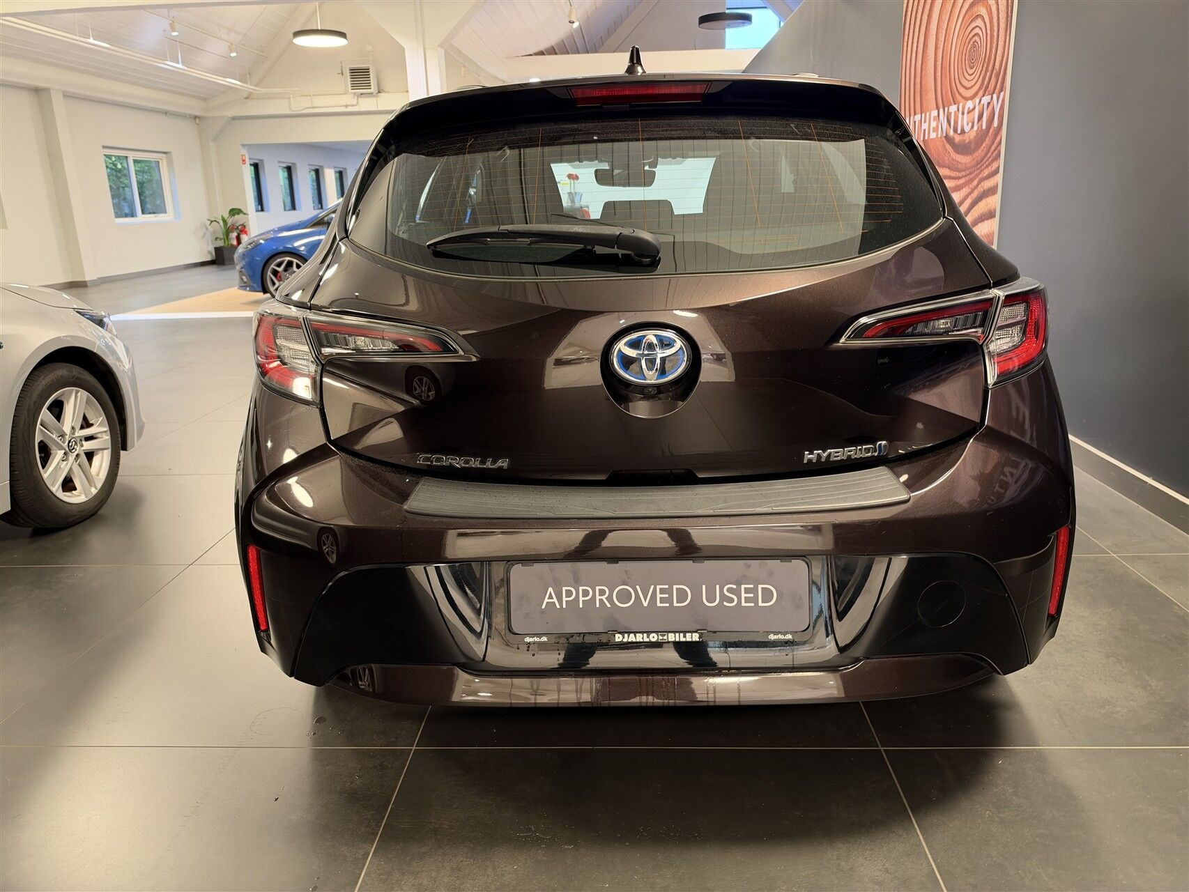 Brun Toyota Corolla fra 2019