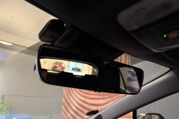 Brun Toyota Corolla fra 2019