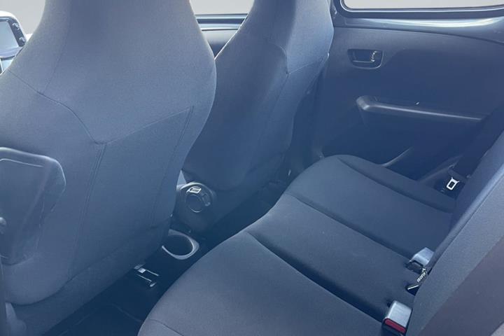 Grå Citroën C1 fra 2017
