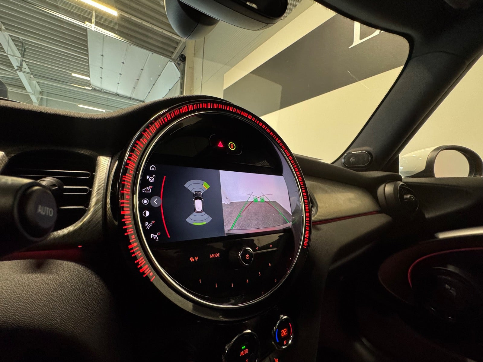 Sort Mini Cooper SE fra 2022