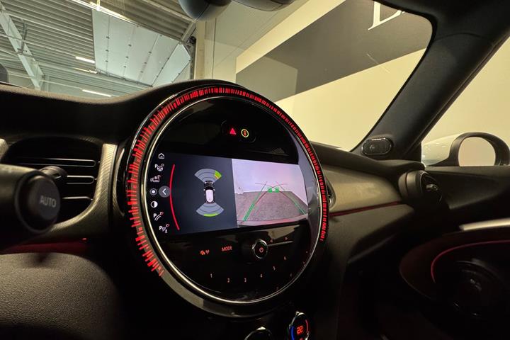 Sort Mini Cooper SE fra 2022