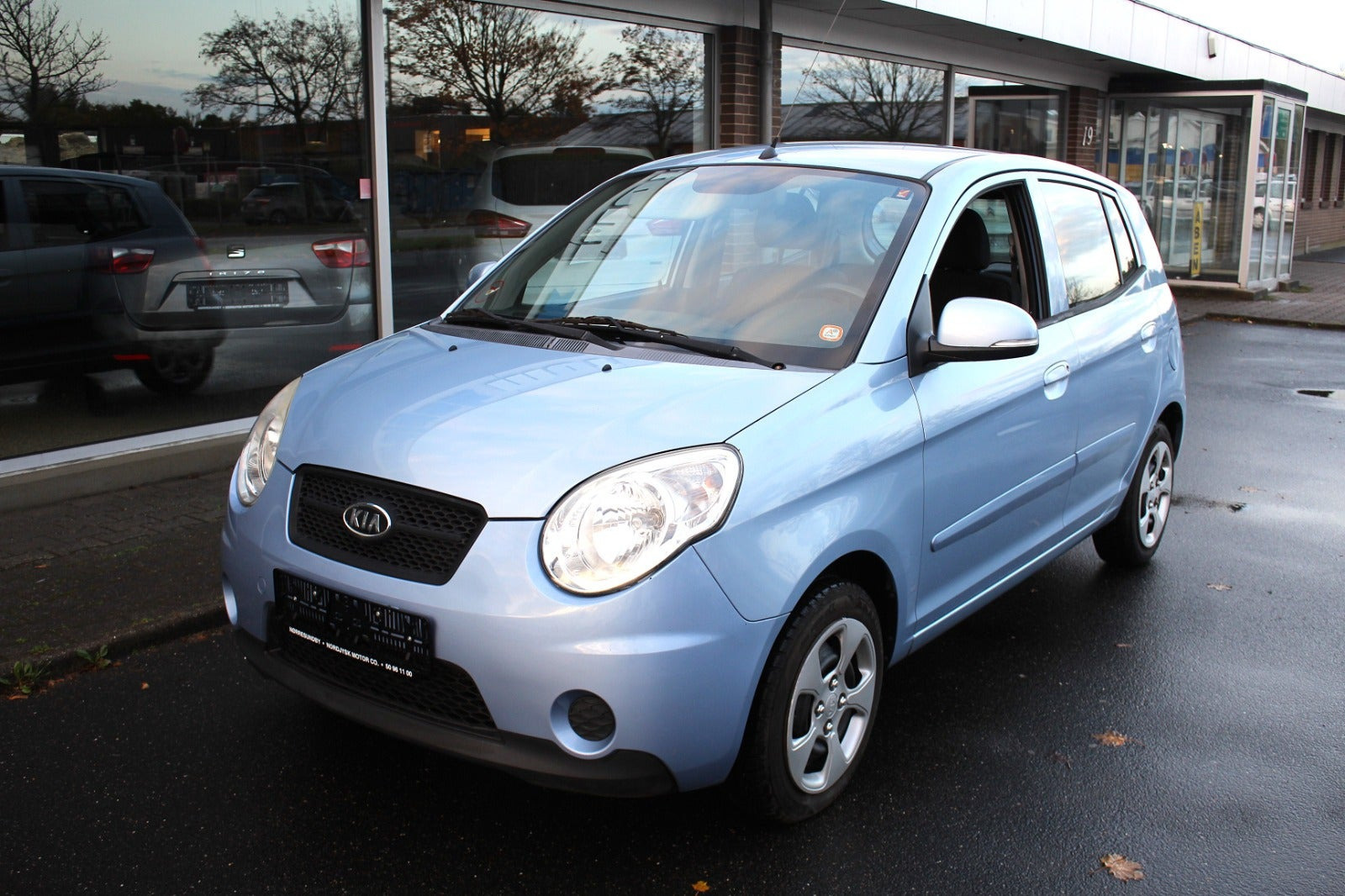 Blå Kia Picanto fra 2010