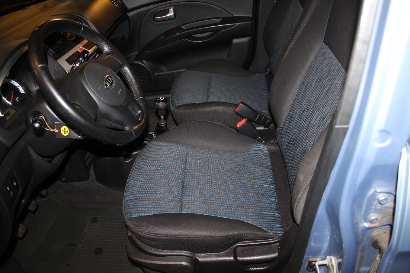 Blå Kia Picanto fra 2010