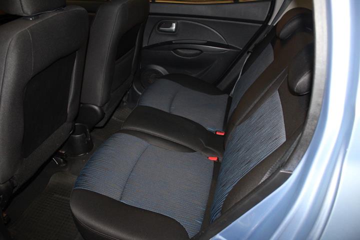 Blå Kia Picanto fra 2010