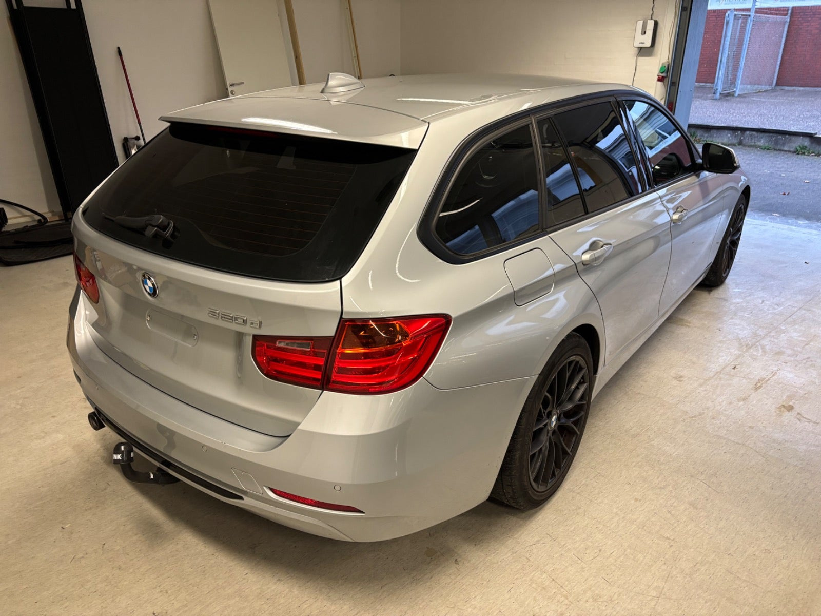 undefined BMW 320d fra 2015