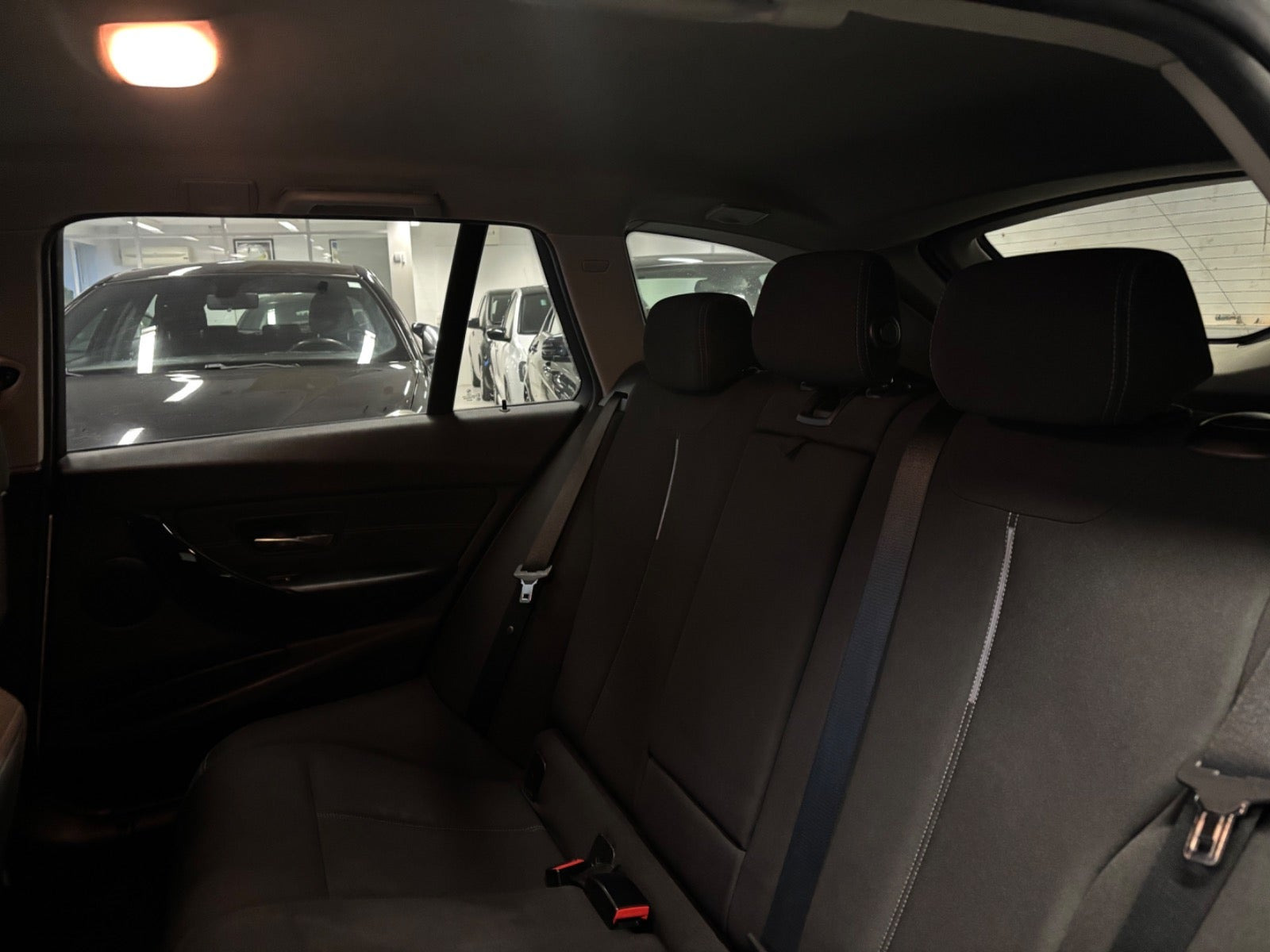 undefined BMW 320d fra 2015