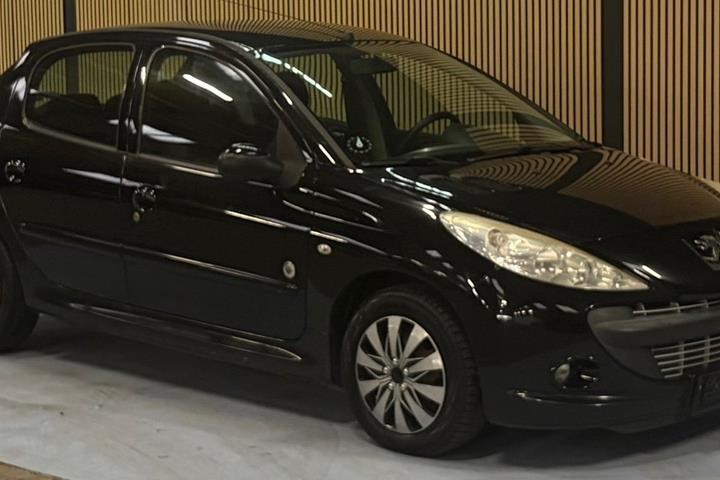 undefined Peugeot 206+ fra 2012